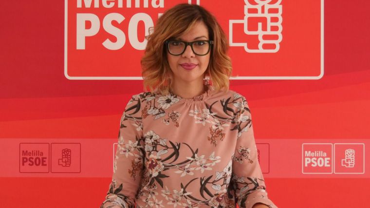 El PSOE eleva el tono y tilda de racista y cobarde a Abascal: 'Es la ultrederchita cobarde'