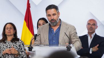 Abascal pide a Sánchez 'que disuelva las Cortes Generales y convoque de nuevo a los españoles a las urnas'