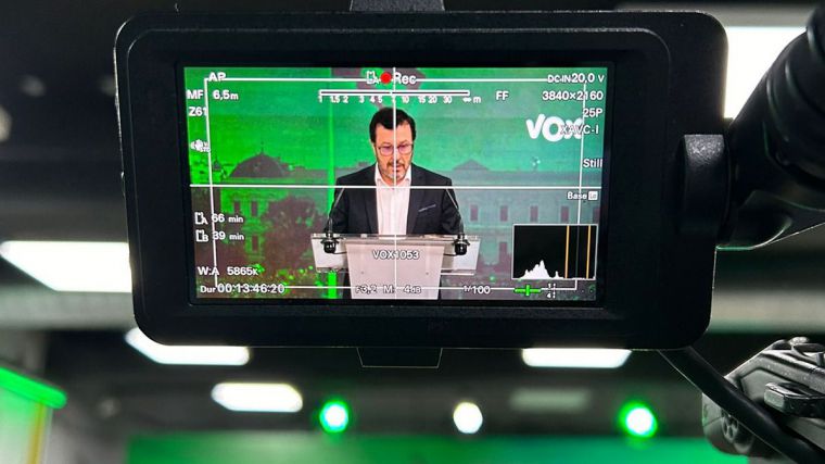 Vox responde: 'No descansaremos hasta desalojar de La Moncloa al clan corrupto'