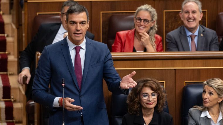 Sánchez se la devuelve a Feijóo: 'De la A de Ayuso a la Z de Zaplana tienen un caso de corrupción para cada letra del abecedario'