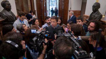 Errejón deja Sumar en medio de escándalos: Descubre la verdad detrás de su drástica decisión