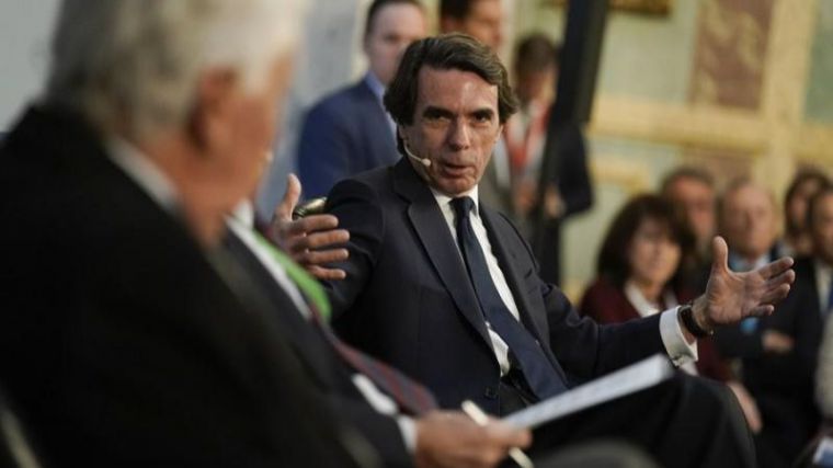 La fundación de Aznar acusa al Gobierno de 'jugar de manera obscena con la desazón, el temor y la necesidad' de los españoles
