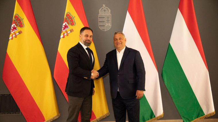 Santiago Abascal se reúne con el primer ministro húngaro: 'Europa no puede rendir su frontera sur'