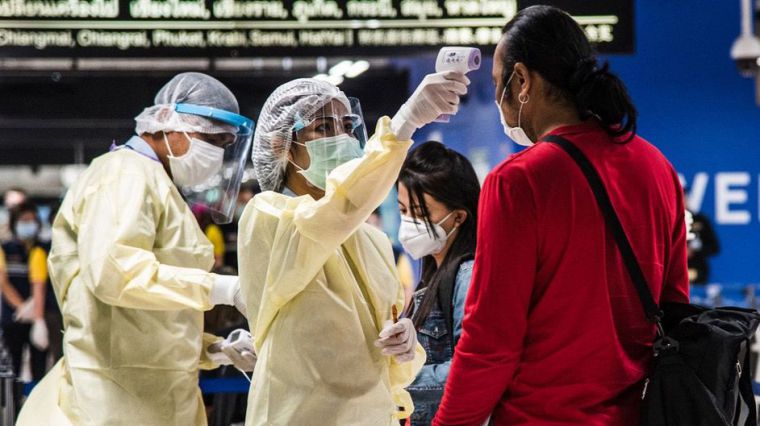 La OMS sobre Ómicron: 'Provocará un aumento de los casos, la saturación de los sistemas sanitarios y más muertes'