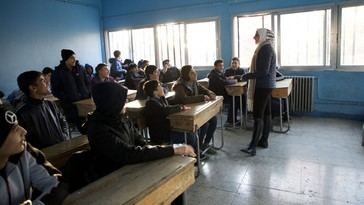 Gobierno sirio de transición criticado por islamizar la educación