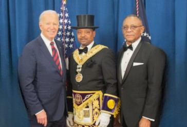 Biden podría enfrentar excomunión tras unirse a una logia masónica afroamericana