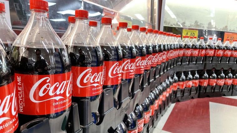 Coca-Cola retira productos en Europa por exceso de clorato