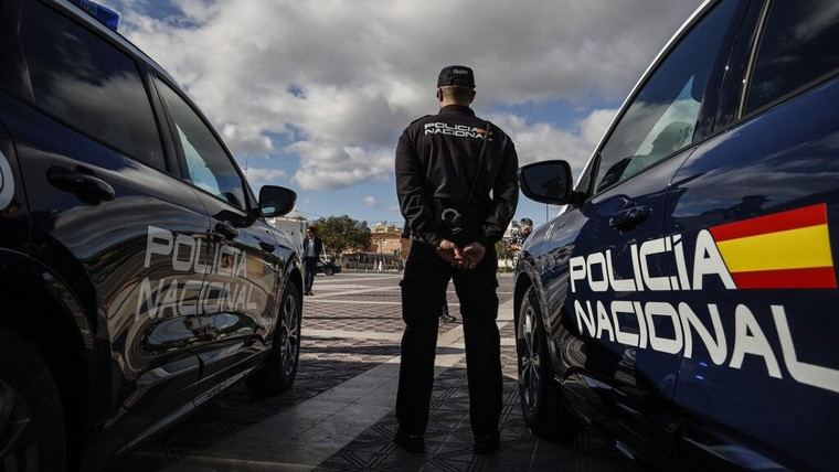 Hombre de 60 años arrestado por el asesinato de su expareja en Madrid