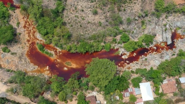 Río San Sebastián en El Salvador: un legado de contaminación minera