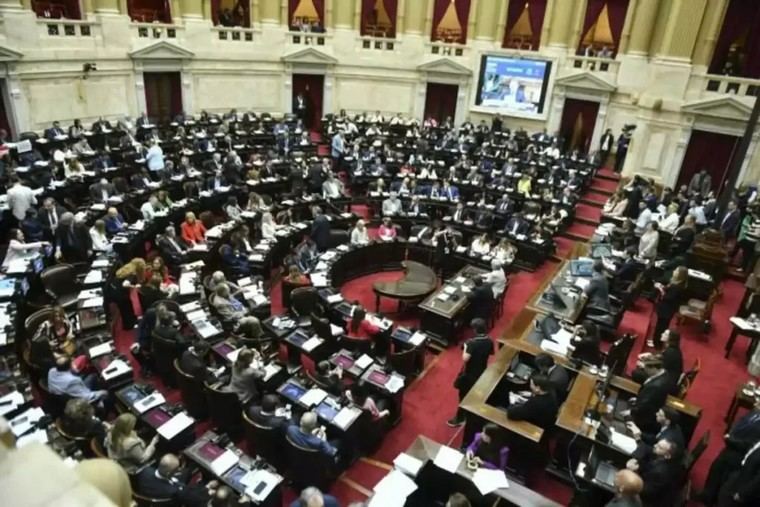 Milei avanza con la Ficha Limpia tras aprobación en Diputados