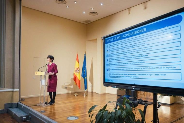 El Gobierno detalla avances y desafíos en la inclusión de migrantes en España