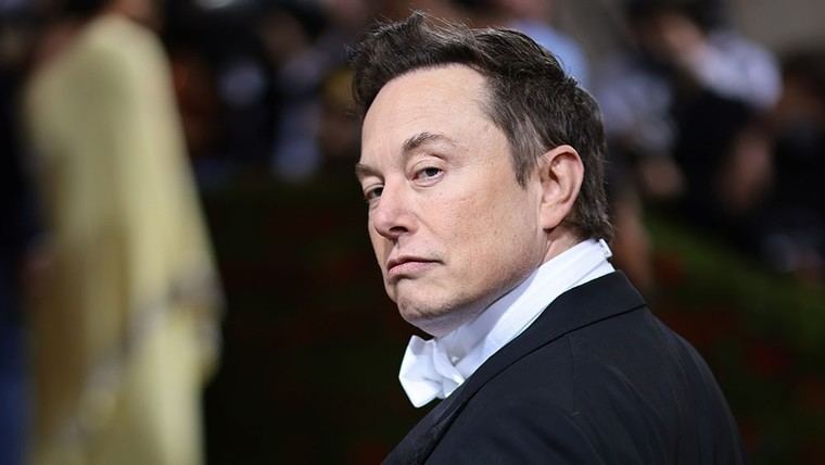 Elon Musk busca desestabilizar al primer ministro británico Keir Starmer