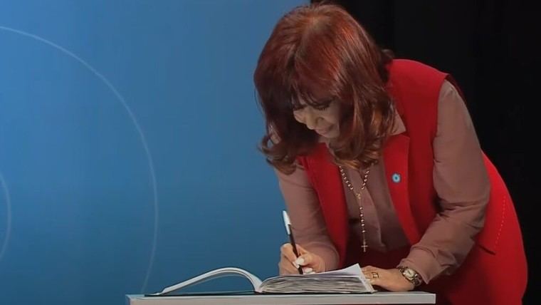 Cristina Fernández de Kirchner se convierte en presidenta del Partido Justicialista