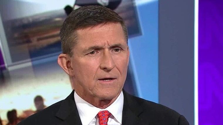 General Flynn advierte sobre consecuencias para quienes se opongan a Gabbard y Patel