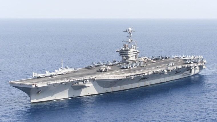 Hutíes atacan nuevamente al portaviones USS Harry S. Truman en el mar Rojo