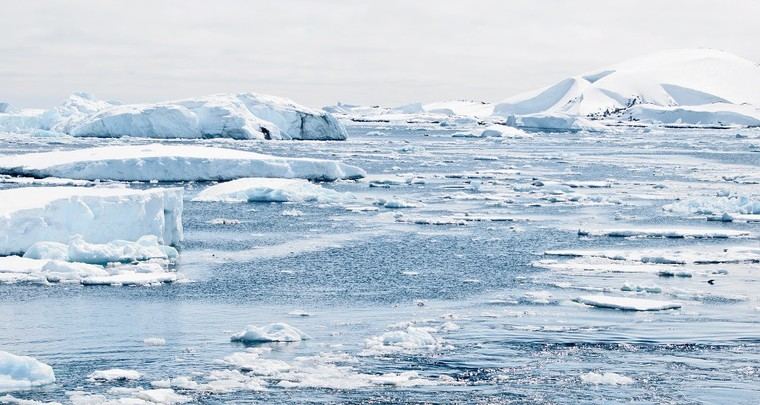 Investigación revela que temperaturas en Groenlandia han caído, desafiando la narrativa del calentamiento global