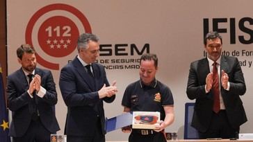 Madrid homenajea a bomberos por su valentía y dedicación