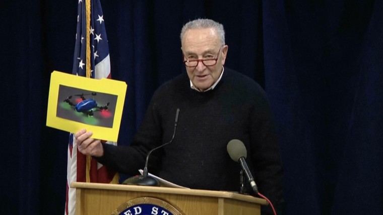 Senador Schumer pide sistema antidrones en Nueva York y Nueva Jersey