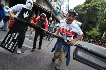 Disturbios en el Congreso dejan más de 120 detenidos y cuantiosos daños materiales