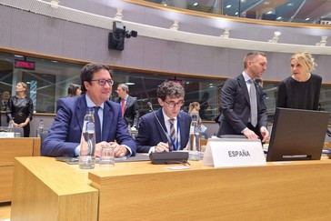 Óscar López propone un modelo digital europeo en el Consejo de Telecomunicaciones de la UE