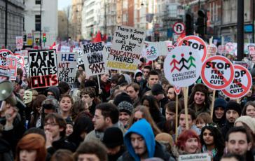 Cargos de terrorismo contra quienes fomenten las protestas contra la inmigración en Inglaterra