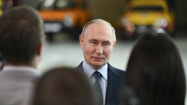 Putin defiende el futuro de AvtoVAZ tras fallidos pronósticos de cierre