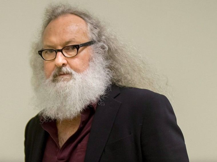 Randy Quaid acusa a Hollywood de encubrir el asesinato de Gene Hackman para proteger la lista de Epstein