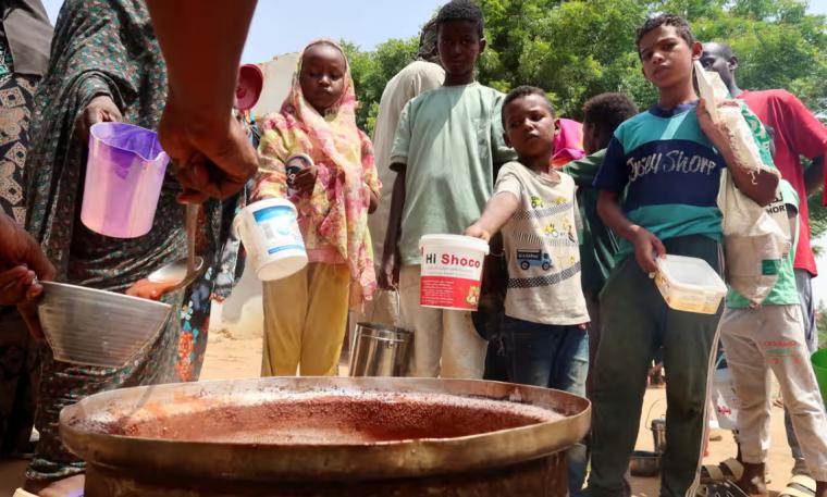 Mujeres de una ciudad sudanesa obligadas a tener relaciones sexuales a cambio de comida