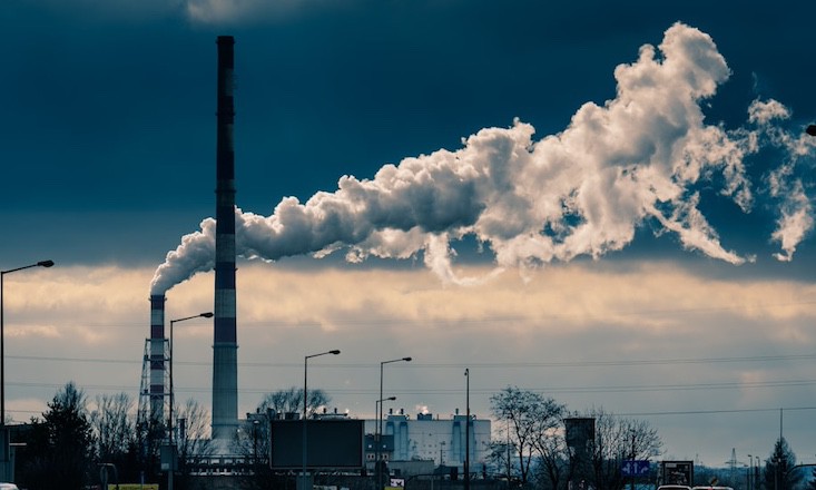 Investigación revela que la contaminación del aire eleva el riesgo de coágulos sanguíneos mortales