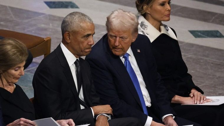 Trump revela su versión de charla con Obama en funeral de Carter