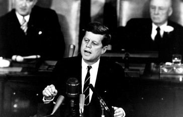 Trump promete desclasificar archivos sobre los asesinatos de JFK, RFK y MLK para aumentar la transparencia