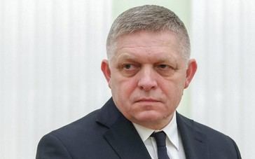 Fico acusa a Zelensky de extorsionar a élites europeas por dinero